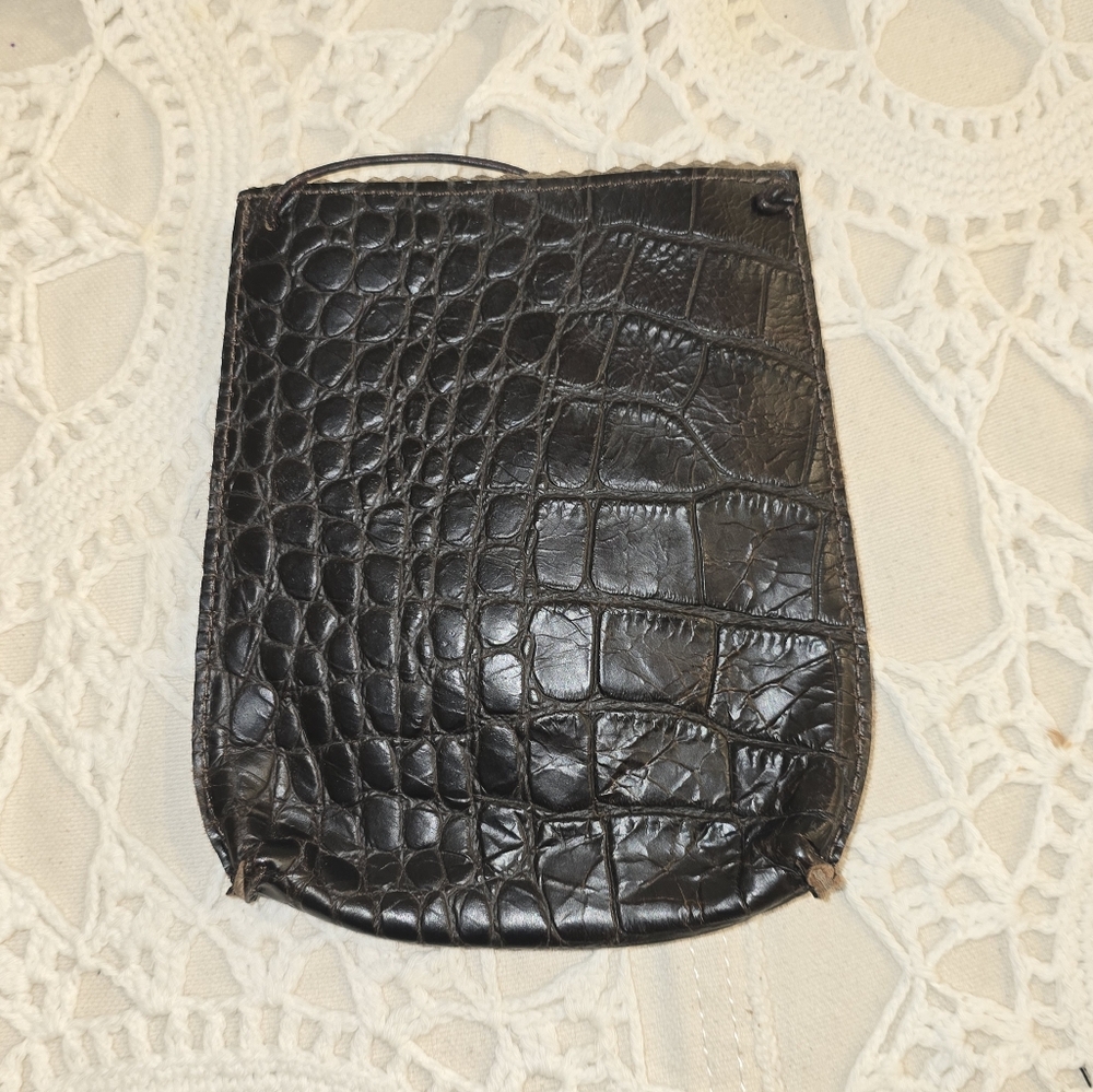 B. May, Embossed Gator, Leather Interior, Cellphone Pouch, Scarpa
